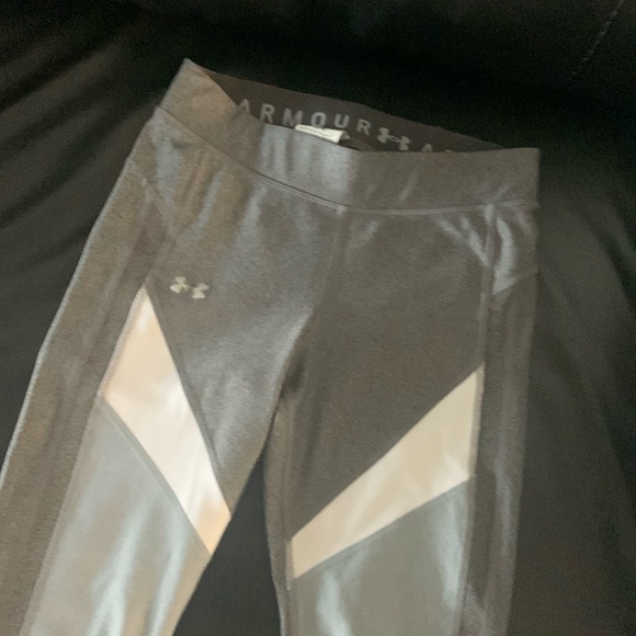 Under Armour Capri Leggings - Picture 1 of 3
